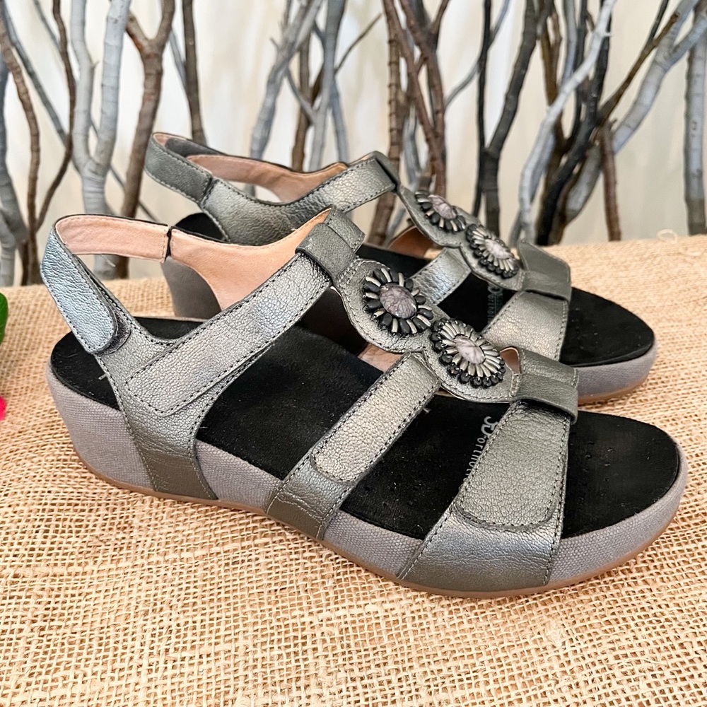 Abeo Gia Metallic Pewter Sandals
